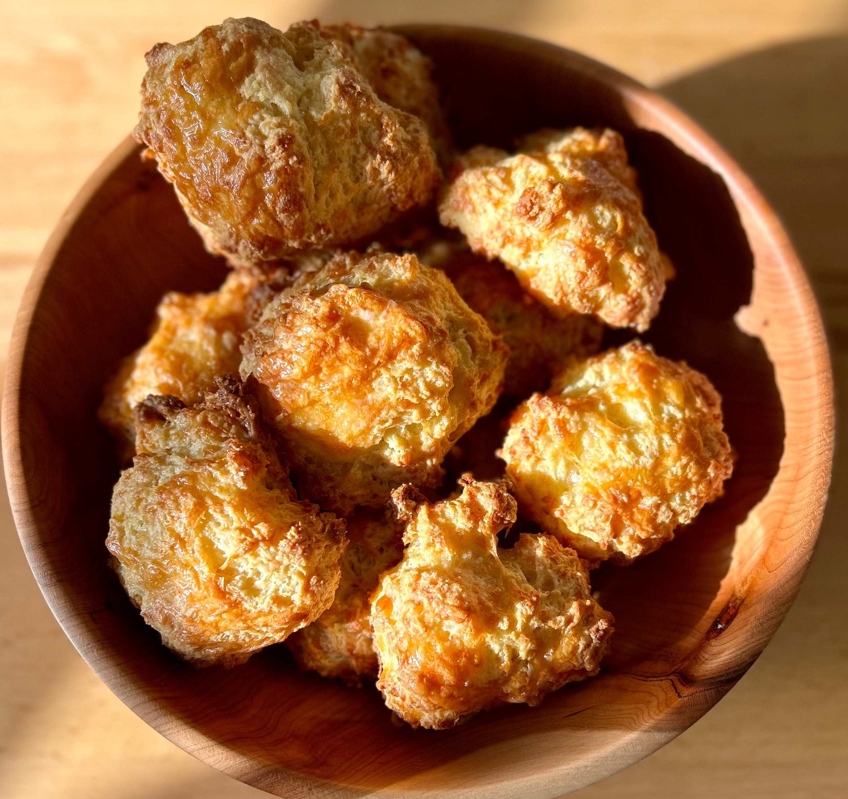 Garlic Cheddar Biscuits