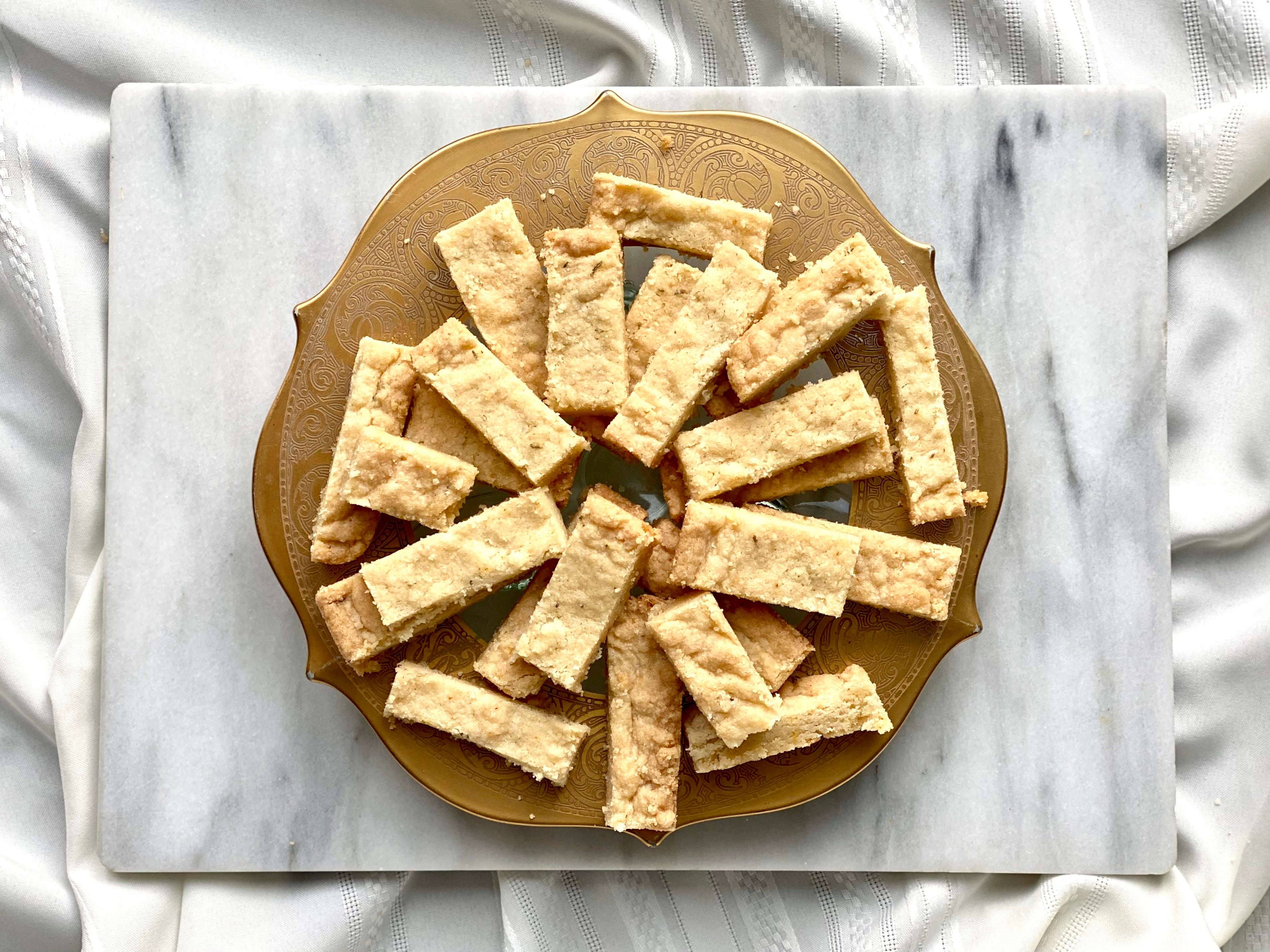 saffron shortbread cookies